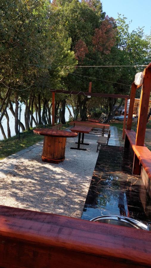 Grand Veles Camp Hotel Banjole Kültér fotó