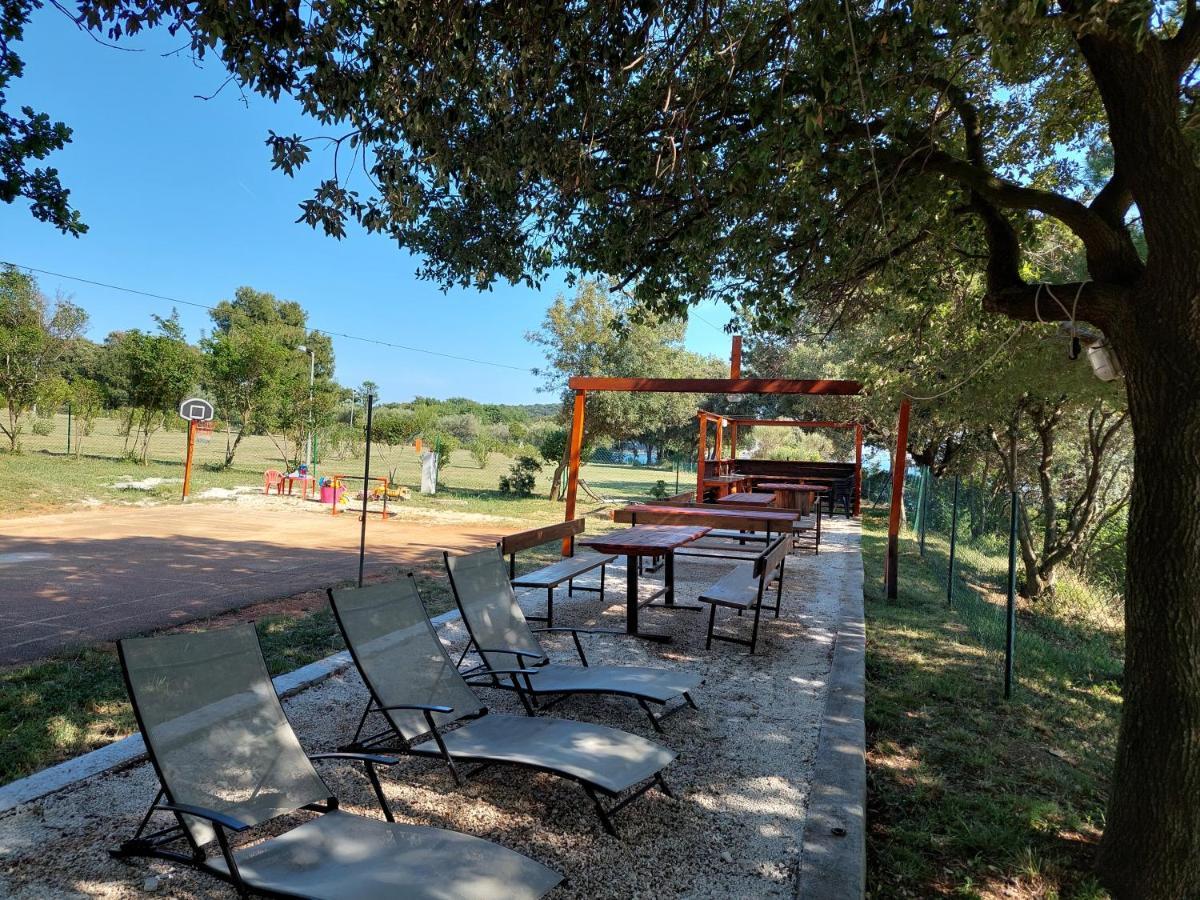 Grand Veles Camp Hotel Banjole Kültér fotó
