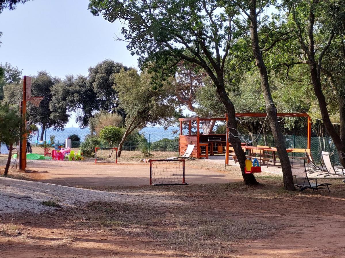Grand Veles Camp Hotel Banjole Kültér fotó